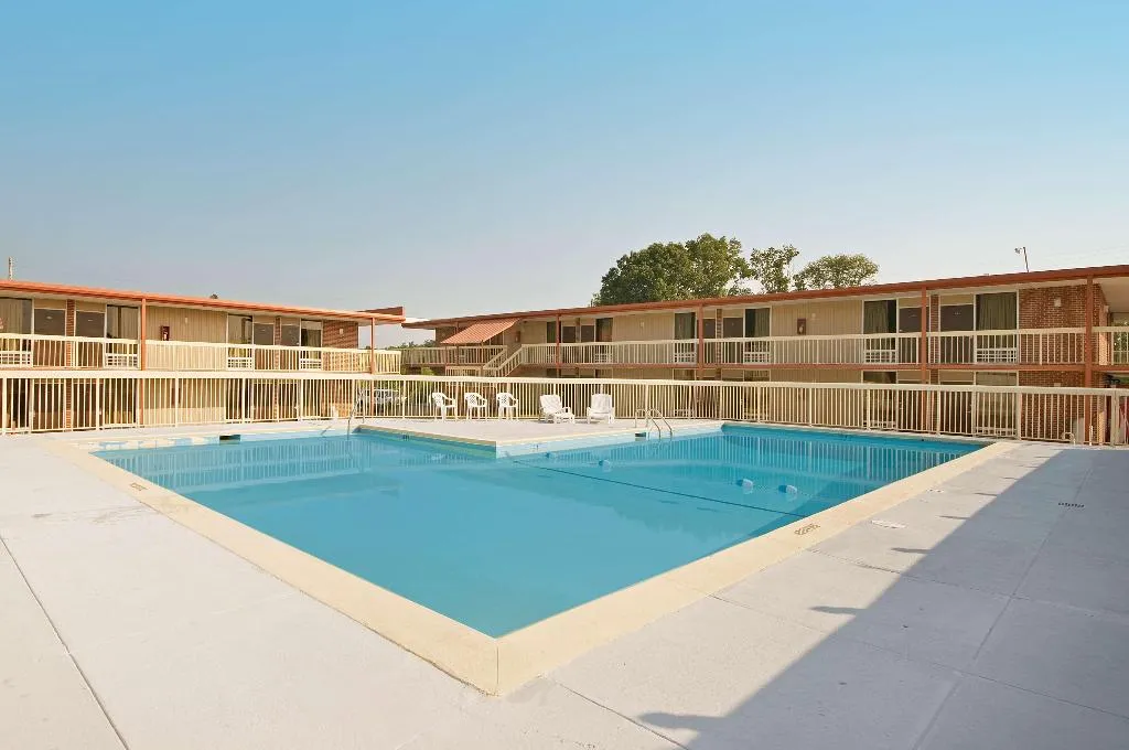 Pool, Pullman Madrid Airport Feria, Madrid