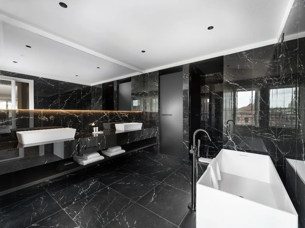 SUITE STANDARD Room, The Glamore Milano Duomo, Milan