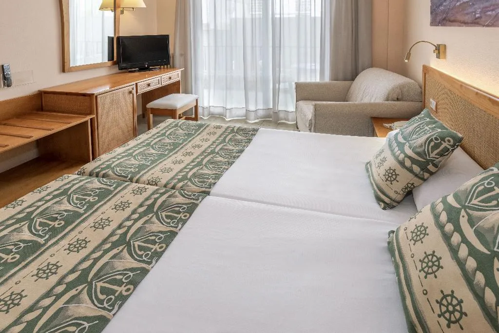 DOUBLE POOL VIEW Room, GHT Oasis Tossa & Spa, Costa Brava