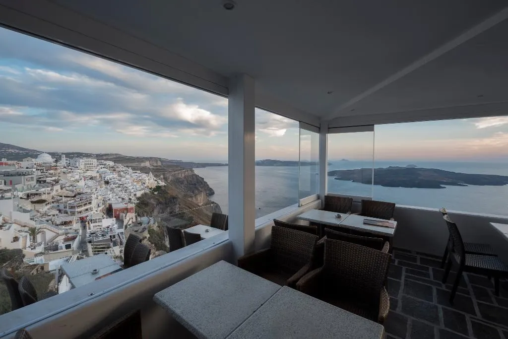 Bar, Kastro Suites, Santorini