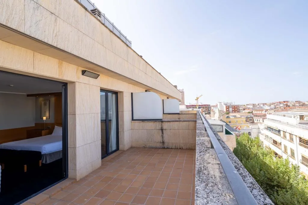 JUNIOR SUITE STANDARD Room, Eurostars Rey Alfonso X, Madrid