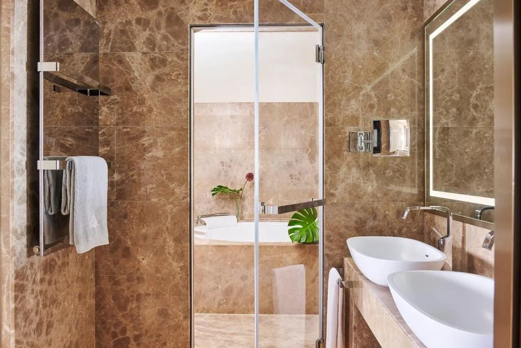 Room, Excelsior Hotel Gallia, a Luxury Collection Hotel, Milan