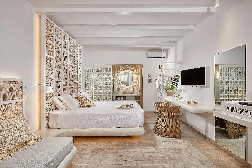 SUITE COMFORT Room, Petri Suites, Santorini