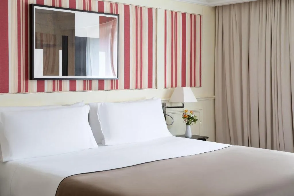 TWIN STANDARD Room, Majestic Hotel & Spa Barcelona, Barcelona
