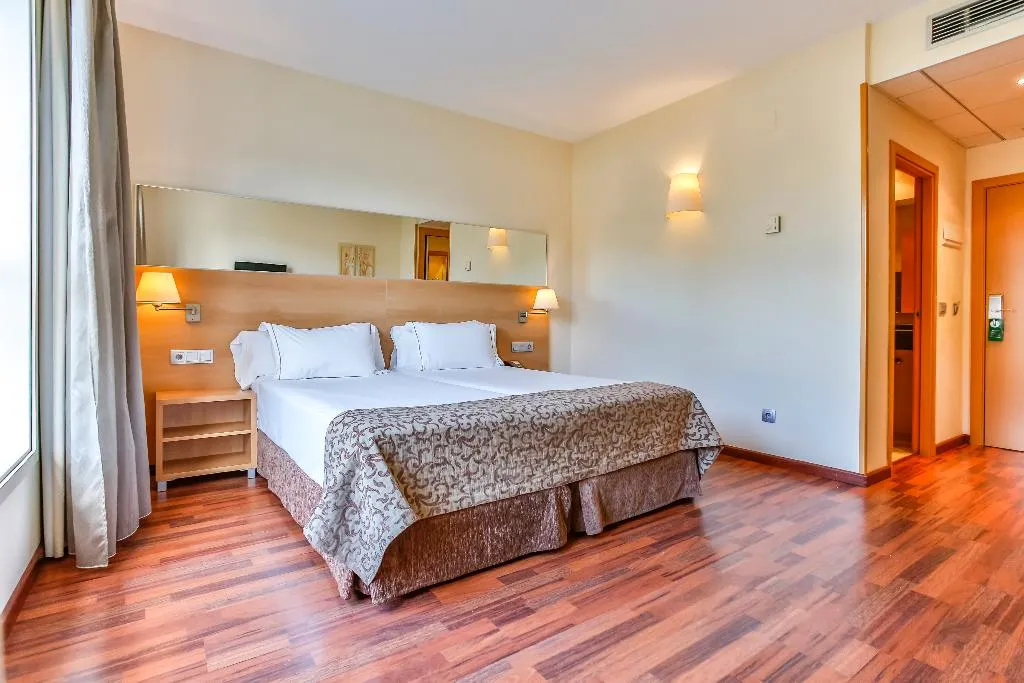 Double or Twin STANDARD Room, Desitges, Barcelona
