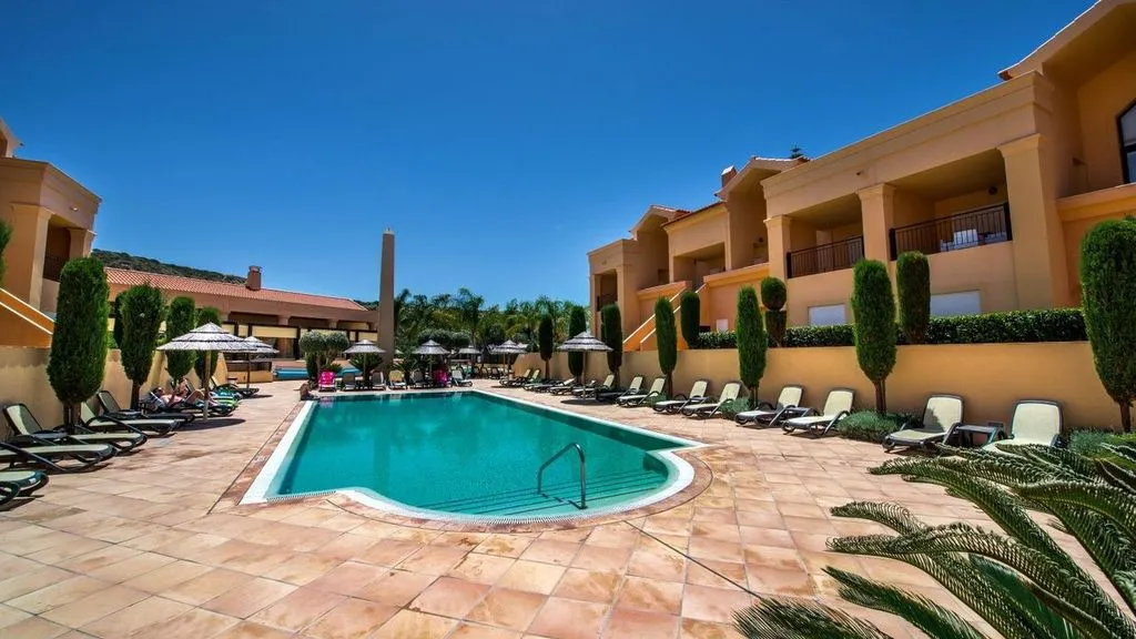 Pool, Baia da Luz, Algarve