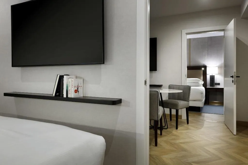 Room, Hyatt Regency Hesperia Madrid, Madrid
