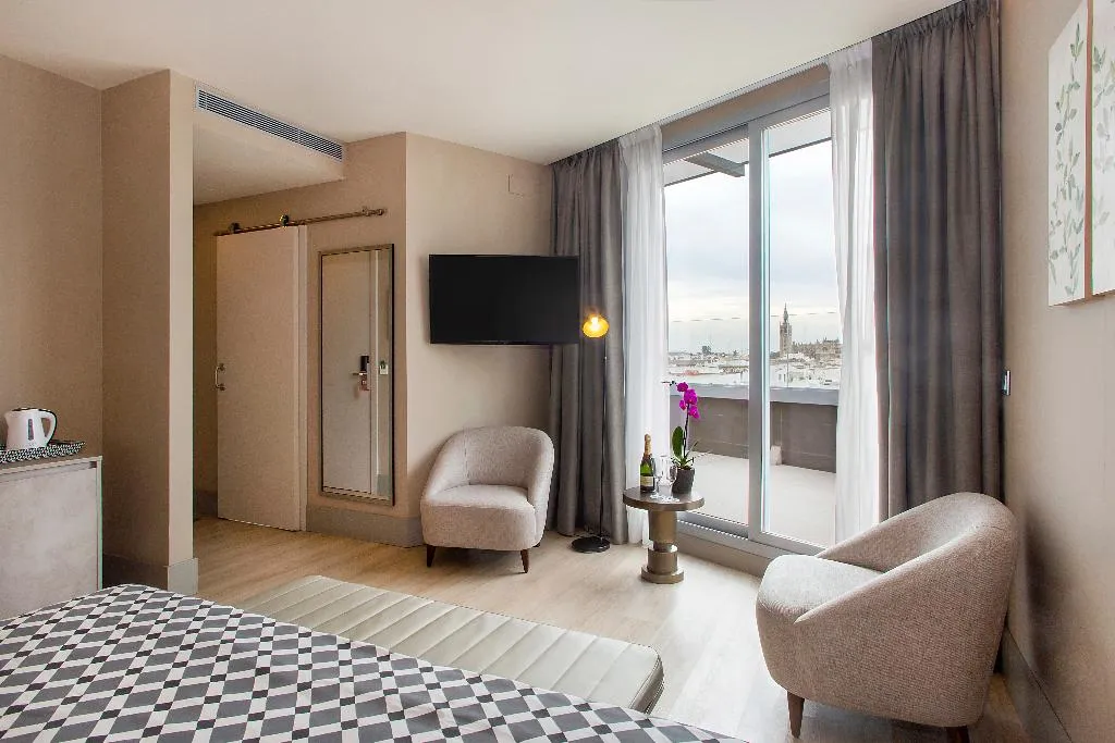 DOUBLE DELUXE Room, America Sevilla, Seville
