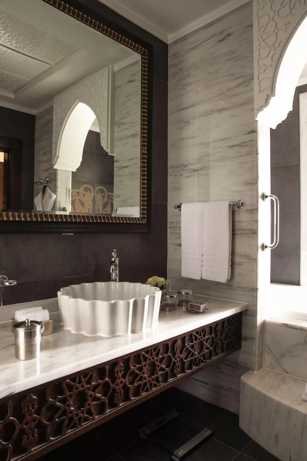 Room, Jumeirah Zabeel Saray Dubai, Dubai