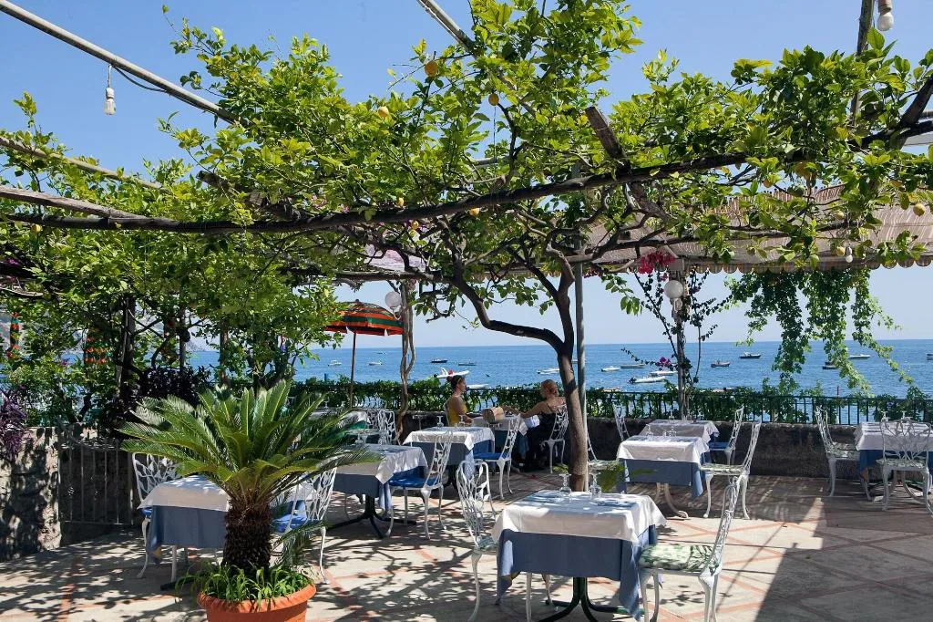 Restaurant, Hotel Vittoria Positano, Naples