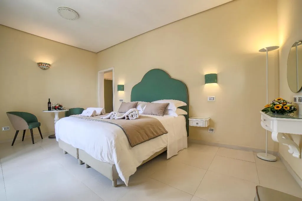 DOUBLE DELUXE Room, Hotel Palazzo Confalone, Naples