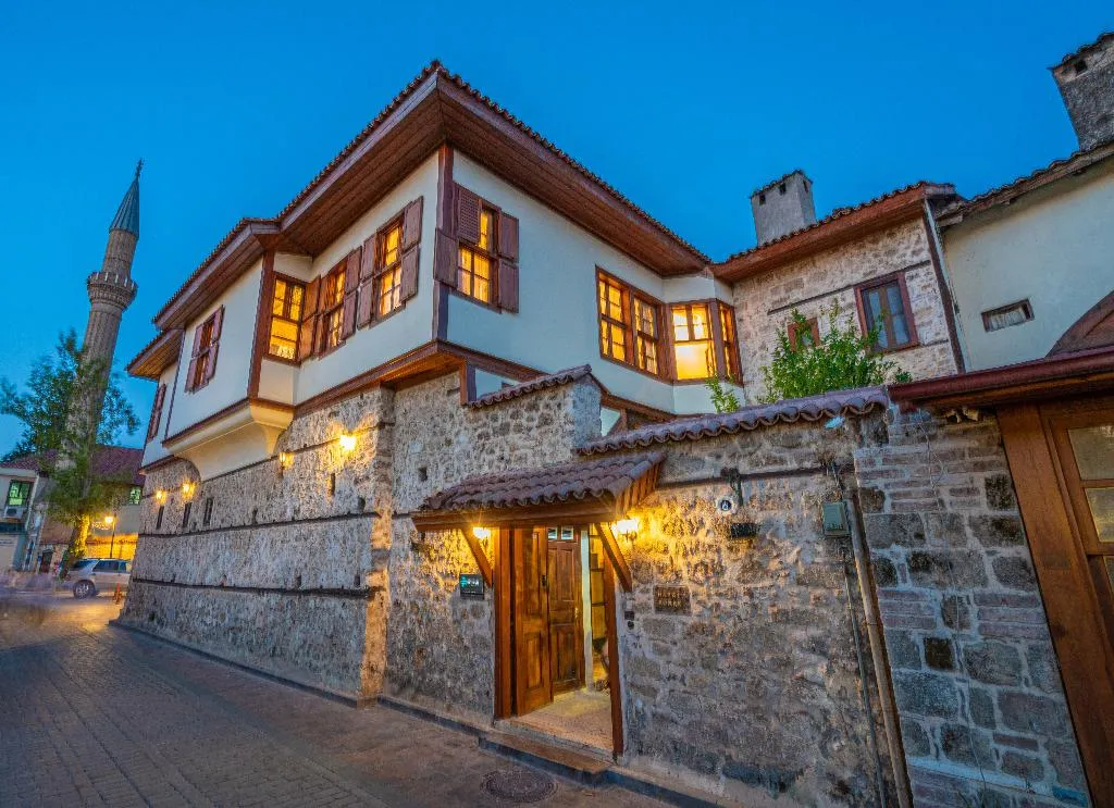 APARTMENT THREE BEDROOMS TWO BATHROOMS Room, Cedrus Hotel, Antalya