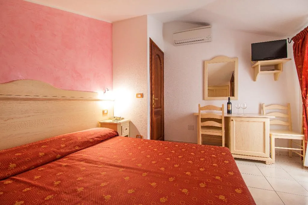 DOUBLE SINGLE USE STANDARD Room, Hotel San Francisco, Olbia
