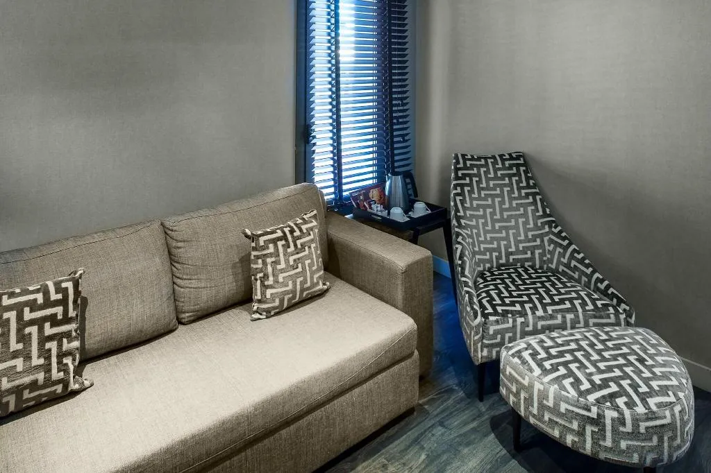 SUITE KING SIZE BED Room, Catalonia Portal De L'Angel Hotel, Barcelona