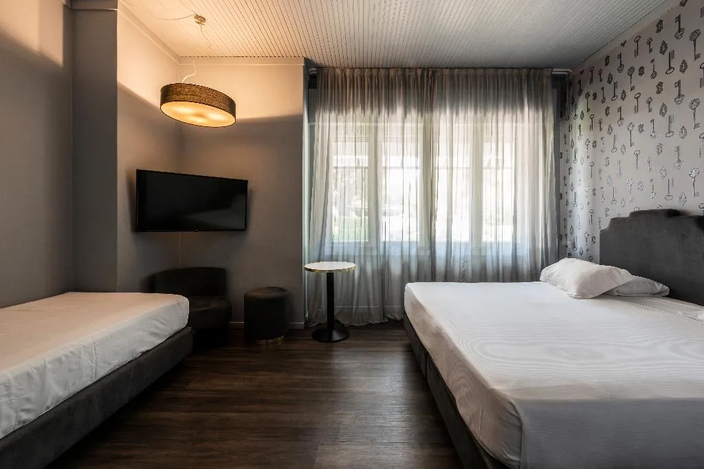 TRIPLE STANDARD Room, Hotel Mealba, Milan
