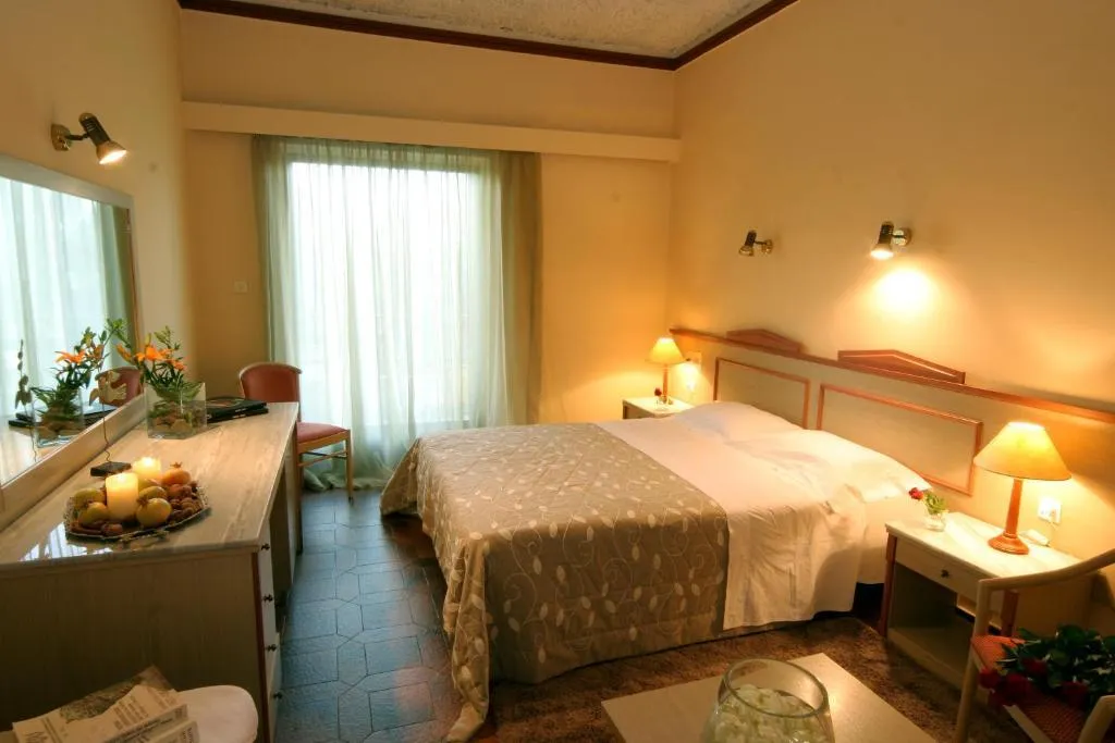 TRIPLE STANDARD Room, Antonios, Kalamata