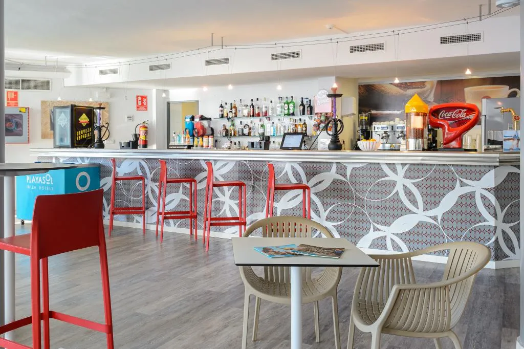 Bar, Vibra Tivoli Apartamentos, Ibiza