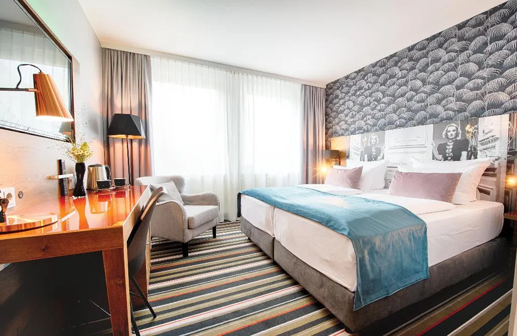 Double or Twin STANDARD Room, Leonardo Boutique Hotel Berlin City South, Berlin