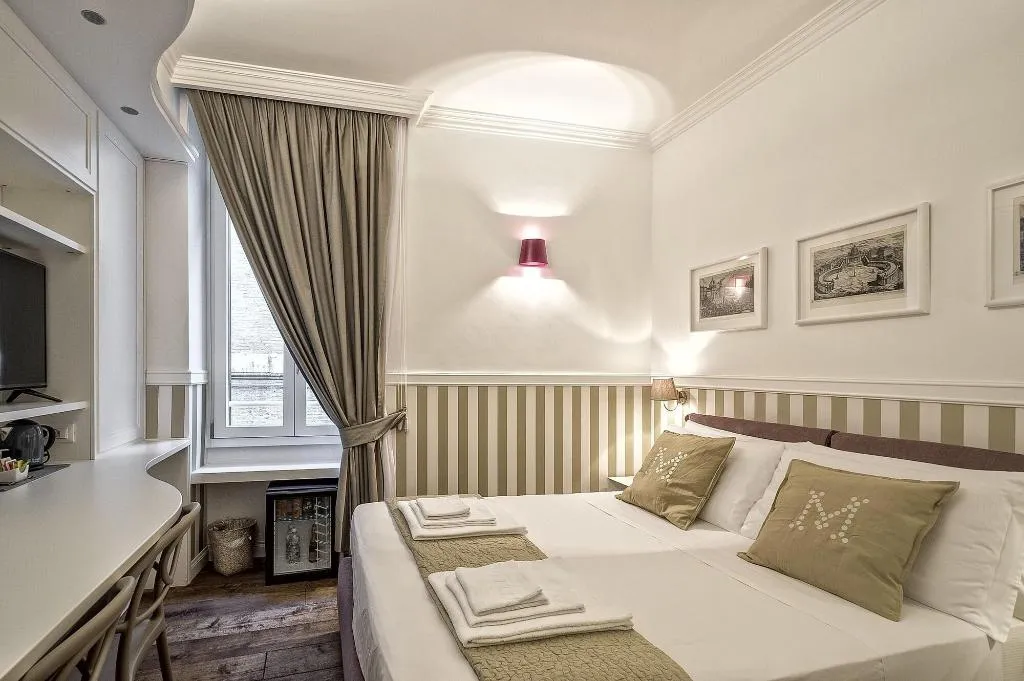 Room, La Maison Di Sant Anna, Rome