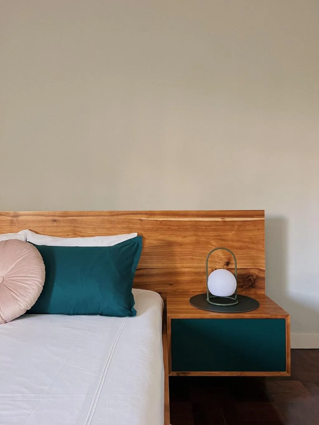 Room, Luna House, Lisbon