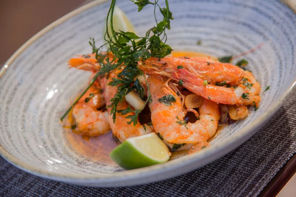 Restaurant, Wine & Books by the sea - Algarve Resort, Algarve