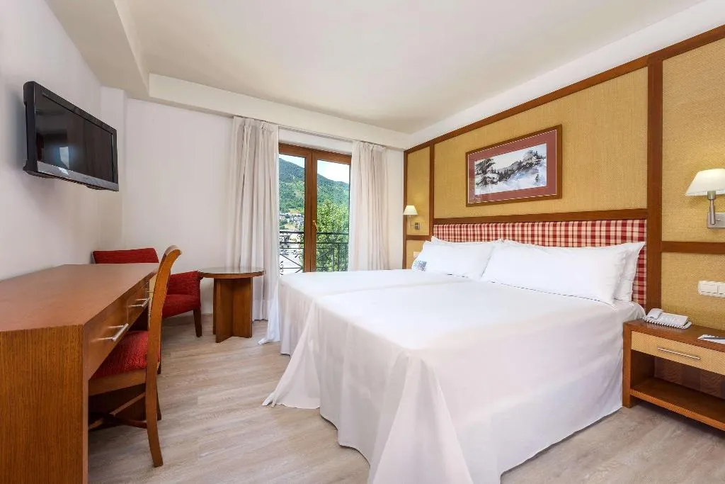 Room STANDARD Room, Vielha Val d’Arán Affiliated by Melia, Costa Brava