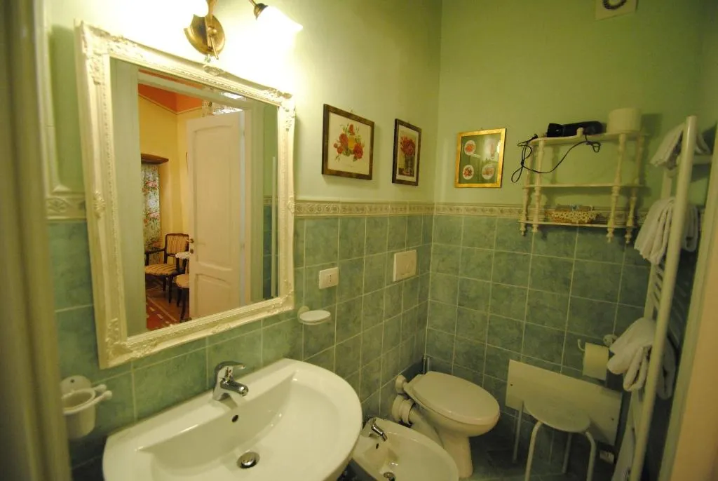 Room, Albergo Torre Sangiovanni, Perugia