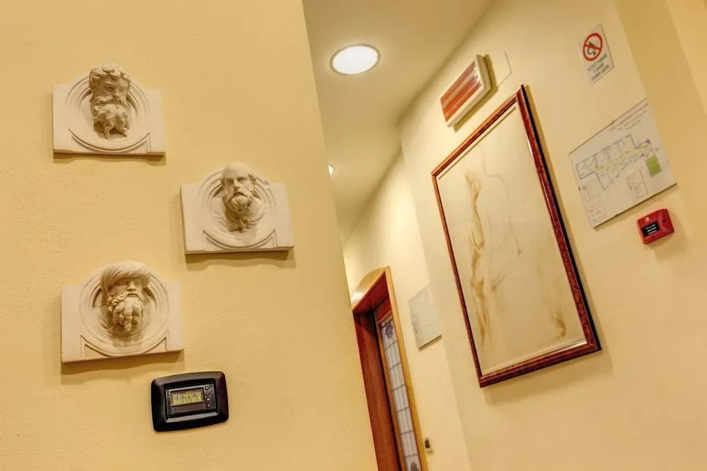 General view, Anna`S, Florence