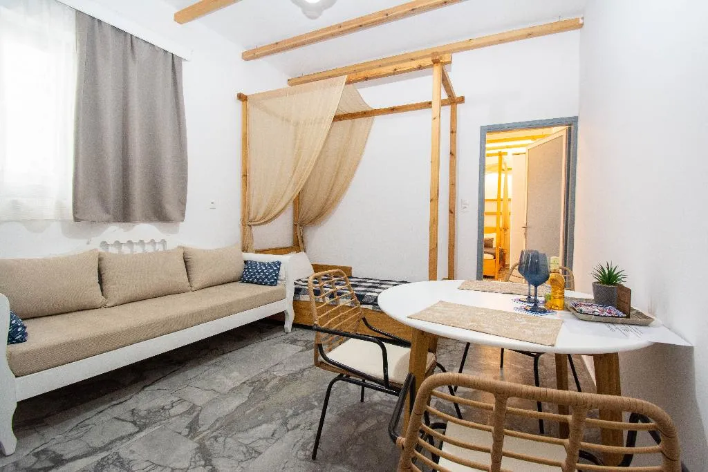 APARTMENT WITH JACUZZI Room, OV Suites, Crete