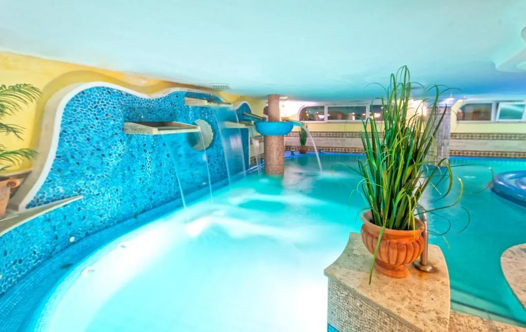 General view, Hotel Tritone Resort & Spa, Naples