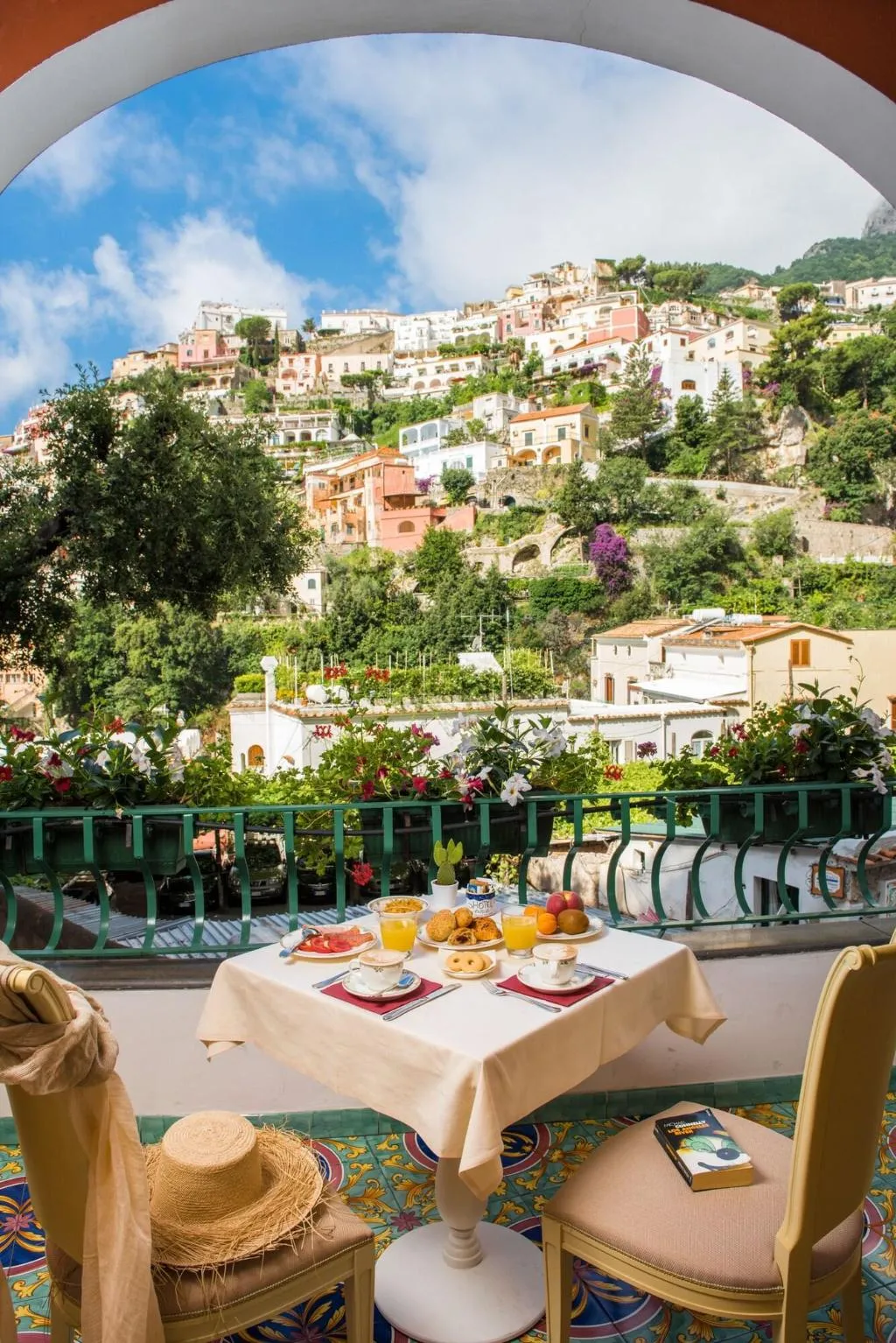 Terrace, Savoia, Naples