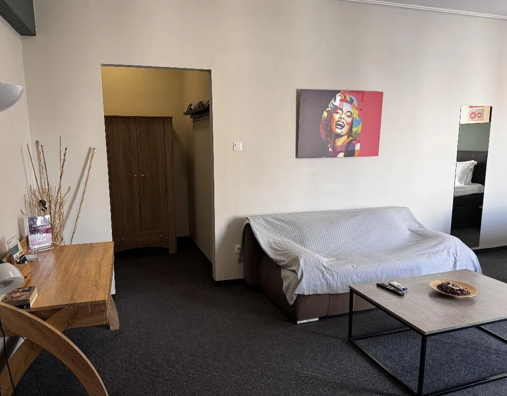 SUITE STANDARD Room, Connect Suites, Athens