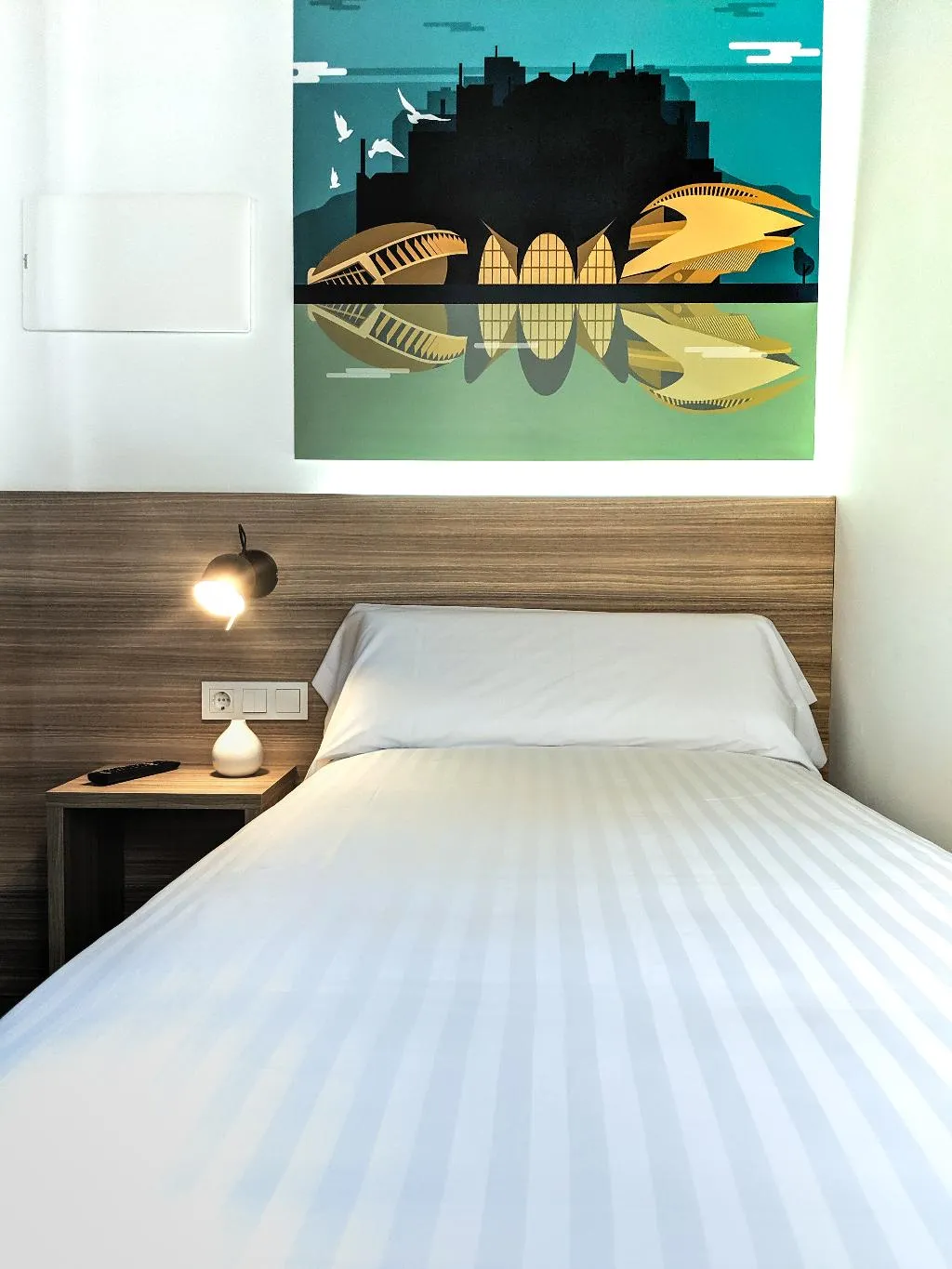 SINGLE STANDARD Room, Original Domino House, Valencia