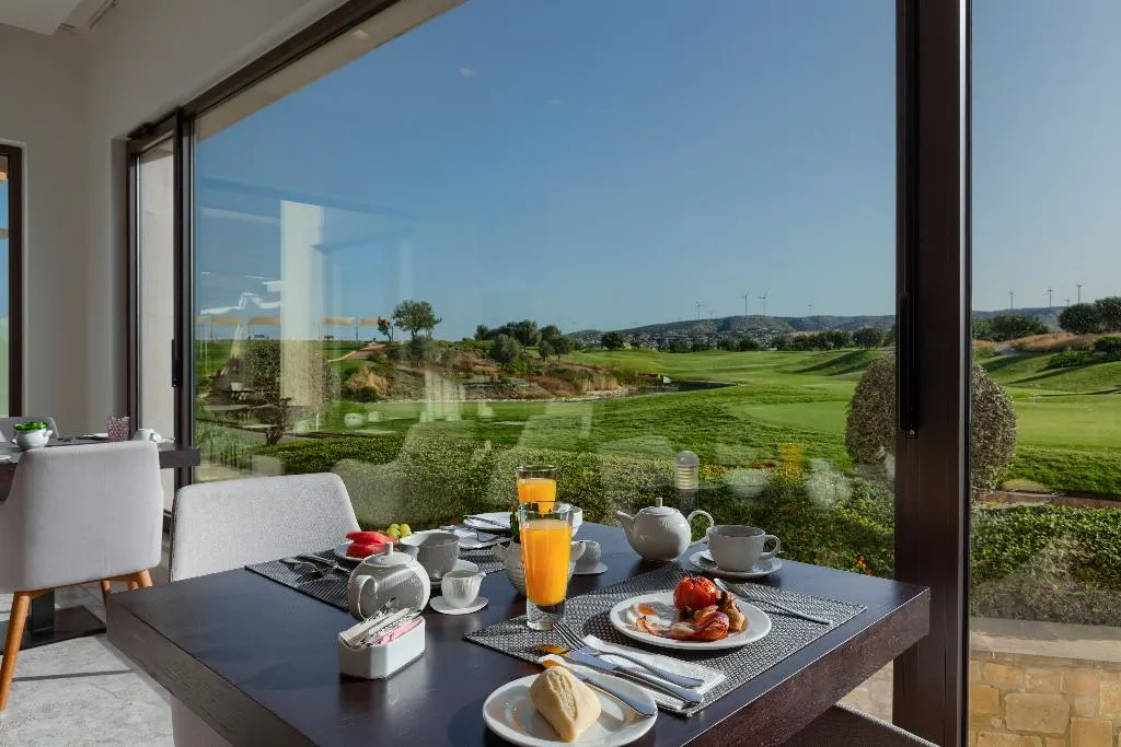 Restaurant, Aphrodite Hills Residences Superior Villas, Cyprus
