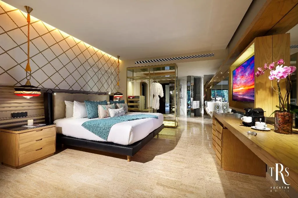 JUNIOR SUITE WITH PRIVATE POOL Room, TRS Yucatan Hotel, Cancun Area