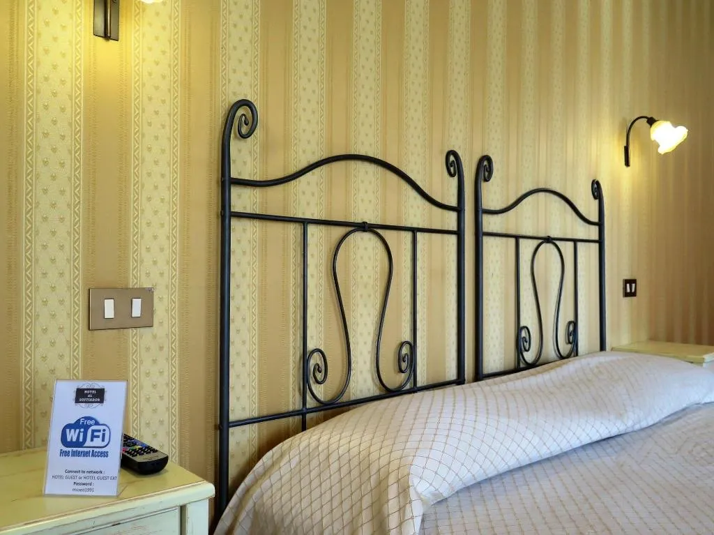 Room, Hotel Al Soffiador, Venice