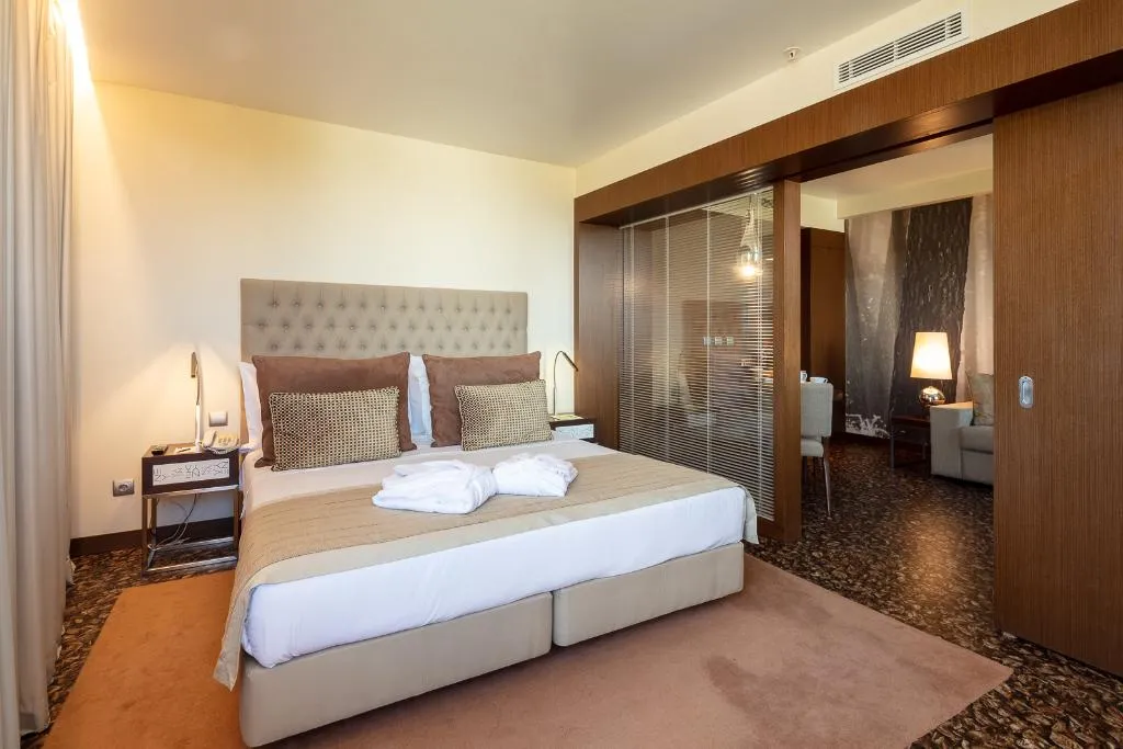SUITE STANDARD Room, Neya Lisboa Hotel, Lisbon