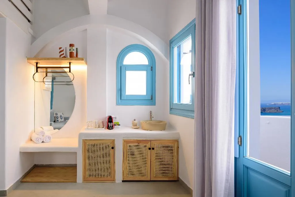 Double or Twin COMFORT Room, Kalestesia Suites, Santorini