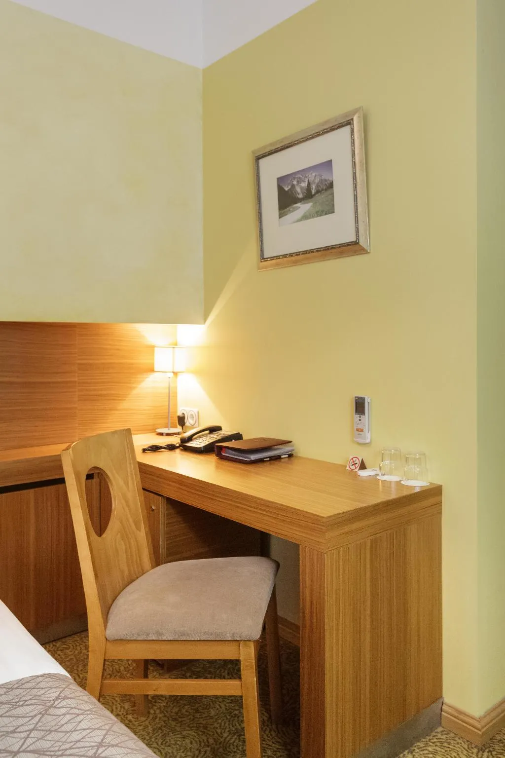DOUBLE STANDARD Room, Bern, Tallinn