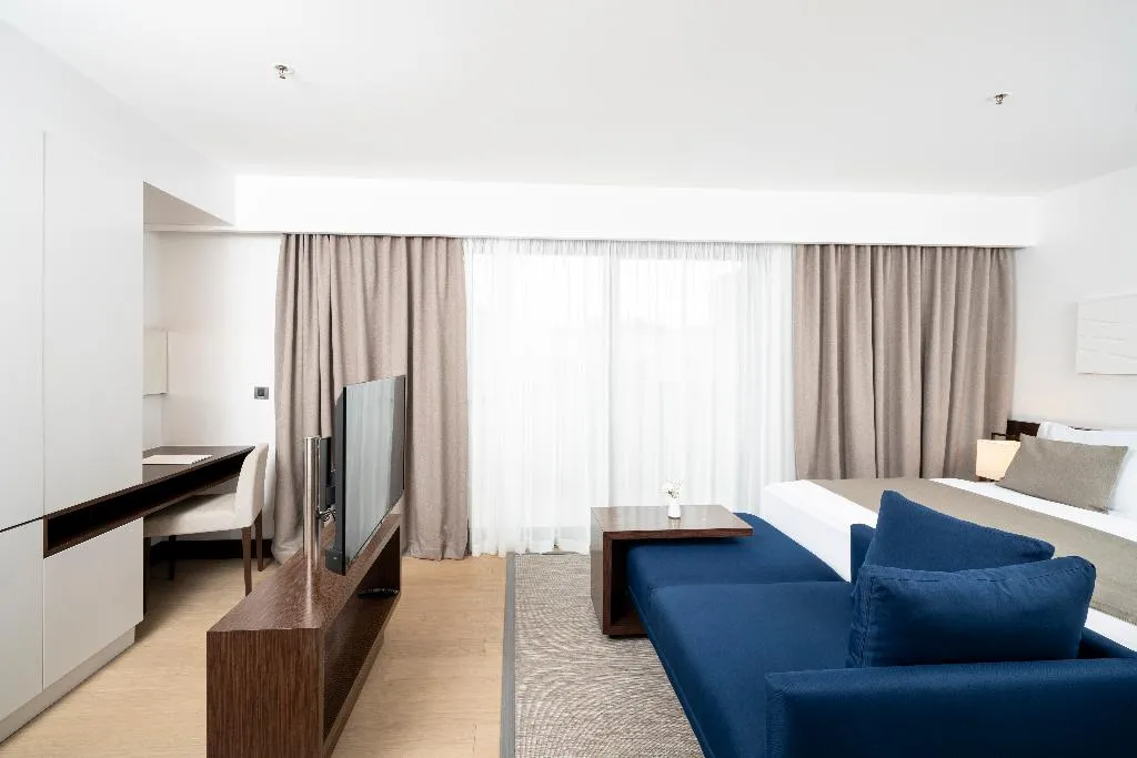 DOUBLE CLASSIC WITH BALCONY Room, Hotel Parentium, Istria