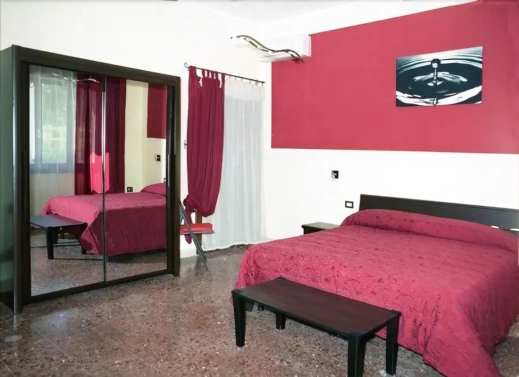 Room, B&B Villa Pia, Catania