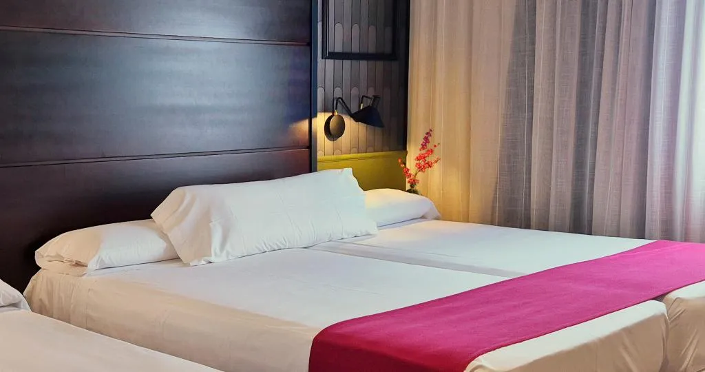 Double or Twin STANDARD Room, Hotel Vertice Sevilla Aljarafe, Seville