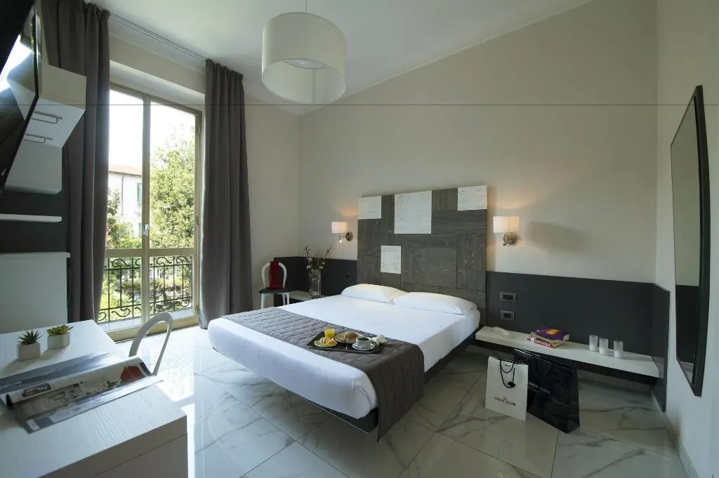 General view, Hotel San Francisco, Milan