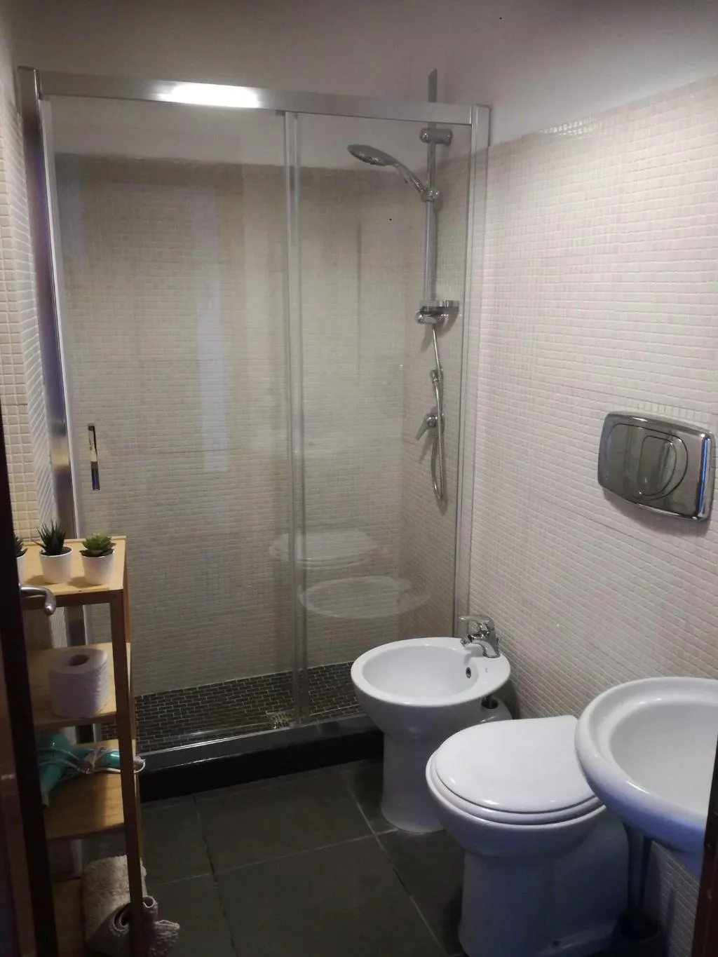 Room, Four Rooms, Catania