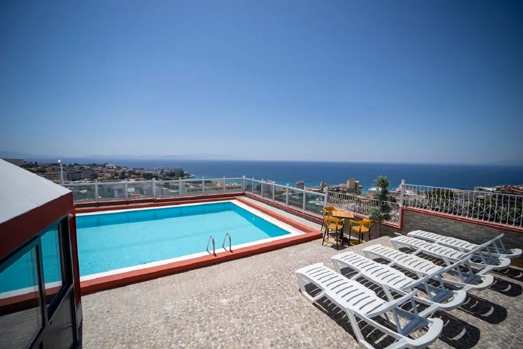 Pool, Silver Tower Residence Family Suites, Izmir
