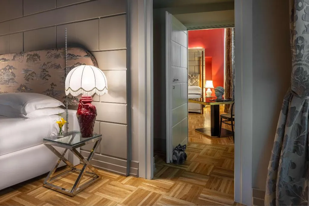 Room, Hotel Number Nine, Florence