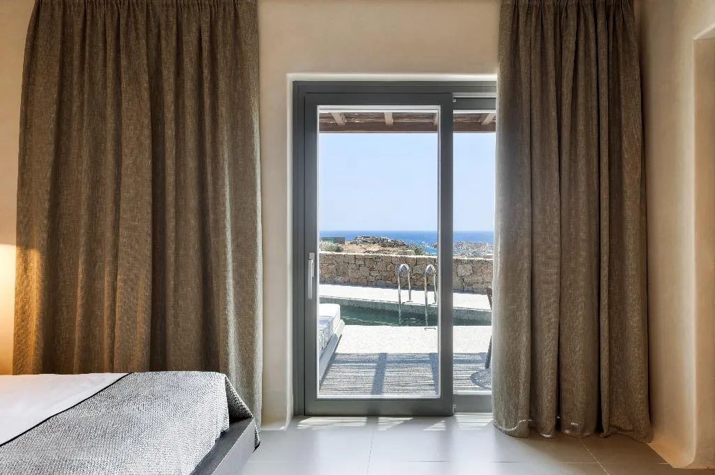 SUITE SEA VIEW WITH PRIVATE POOL Room, Maximus Mykonos, Mykonos