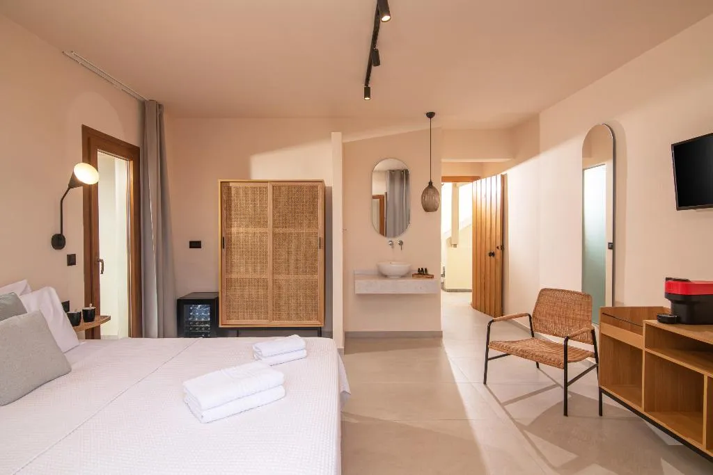JUNIOR SUITE SUPERIOR KING BED Room, Villa Elite by Checkin, Crete