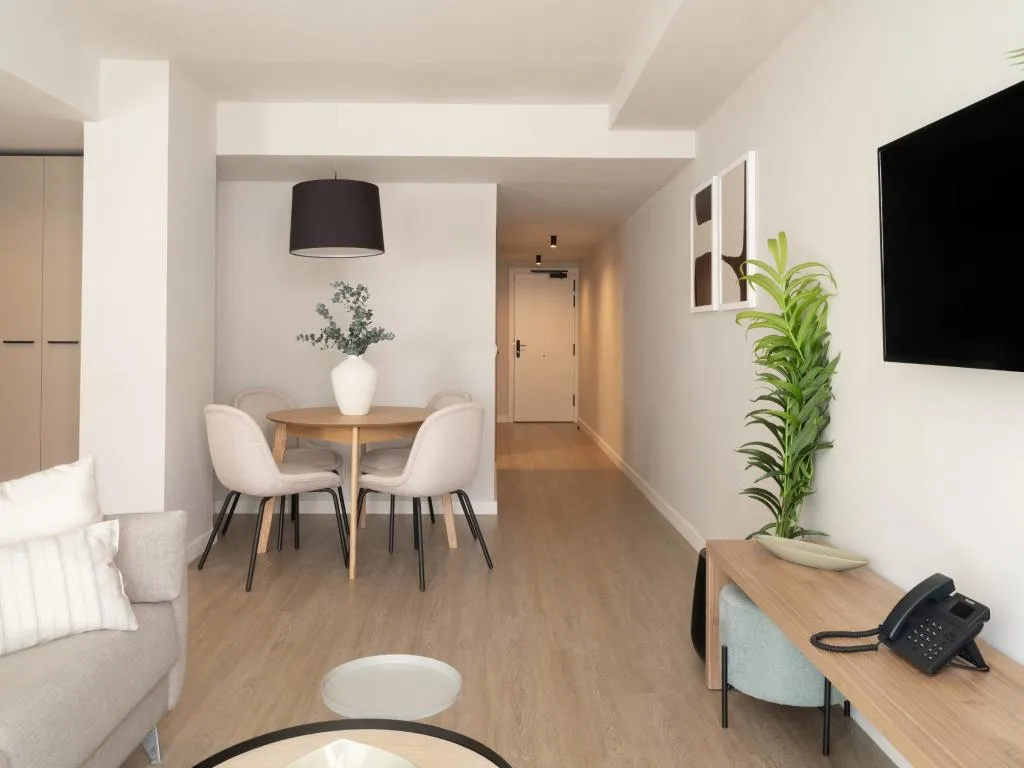APARTMENT CAPACITY 2 ONE BEDROOM Room, Meral Units, Costa Del Sol