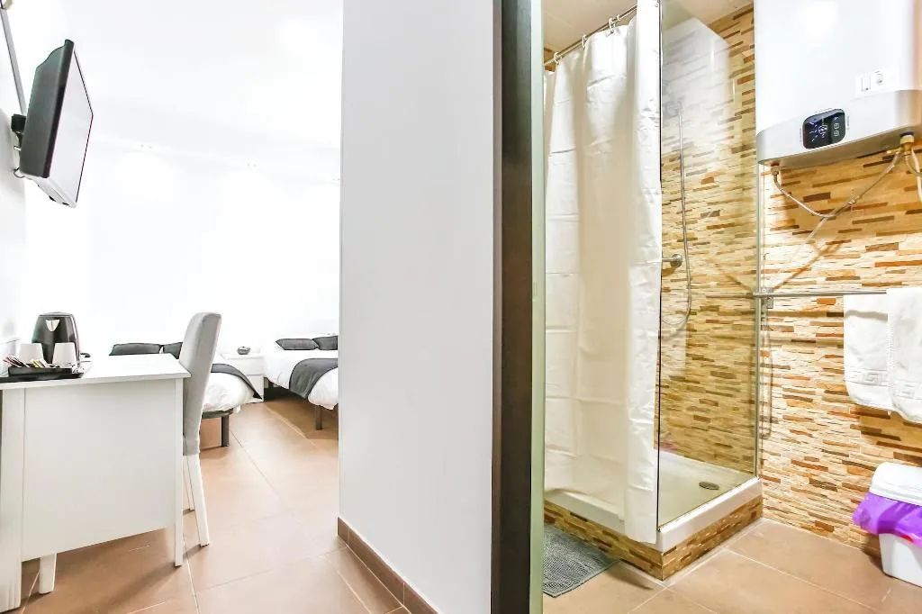 Room, Laramond Barcelona Rooms, Barcelona